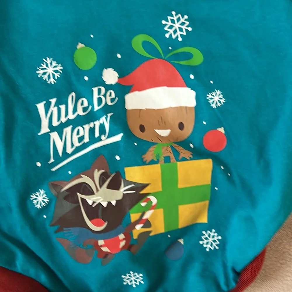 Disney Marvel Pet Apparel t-shirt.  Christmas themed Size S. NWT